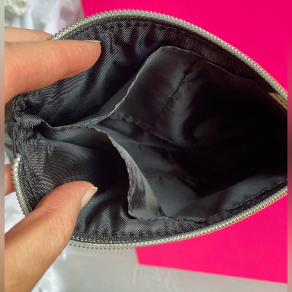 Kestrel Make Up Cosmetics Bag Pouch Travel Clutch Black Gold Zipper New - Picture 12 of 13